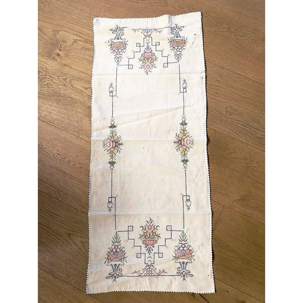 Vtg Embroidered Floral Linen Runner Handmade XStitch Geo Floral Fancy Border